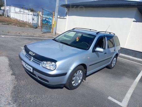 Volkswagen Golf, 2003