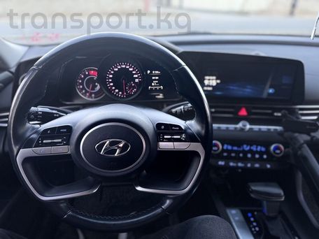Hyundai Elantra, 2020 — сүрөт 10