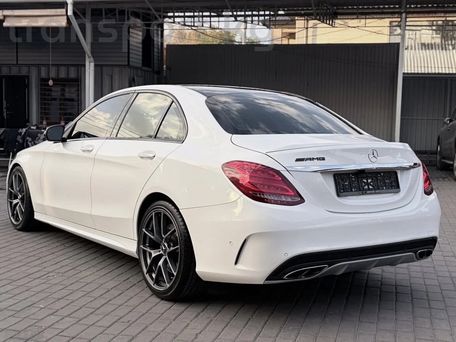 Mercedes-Benz C-Класс AMG, 2018 — 照片 3