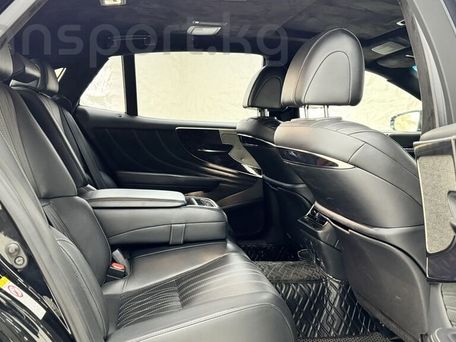 Lexus LS, 2018 — photo 9
