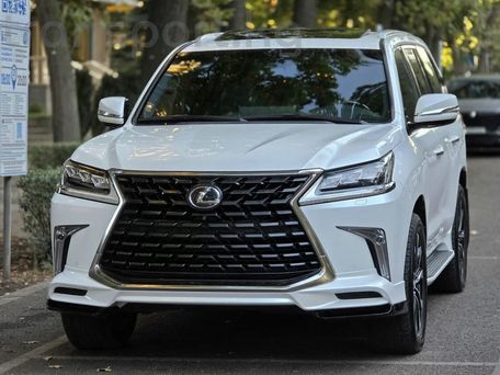 Lexus LX, 2021