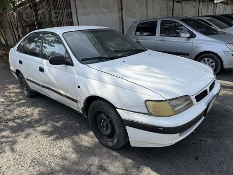 Toyota Carina, 1993 — фото 2