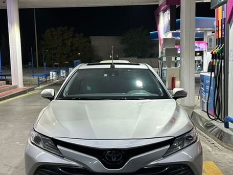 Toyota Camry, 2017 — фото 1