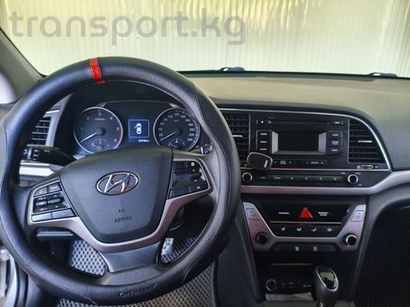 Hyundai Elantra, 2018 — сүрөт 13