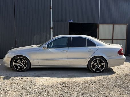 Mercedes-Benz E-Класс, 2008 — 照片 1