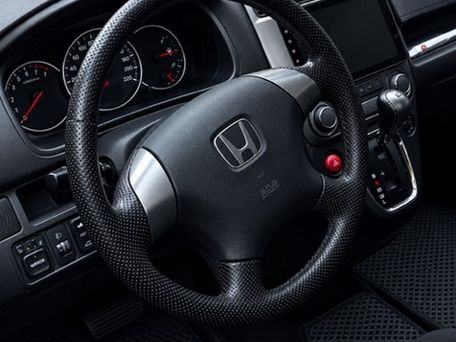 Honda Stream, 2004 — фото 5