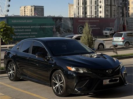 Toyota Camry, 2019 — сүрөт 1