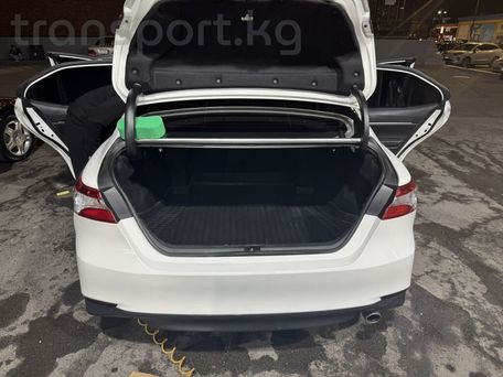 Toyota Camry, 2018 — сүрөт 2