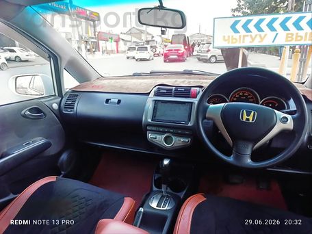 Honda Fit, 2006 — photo 4