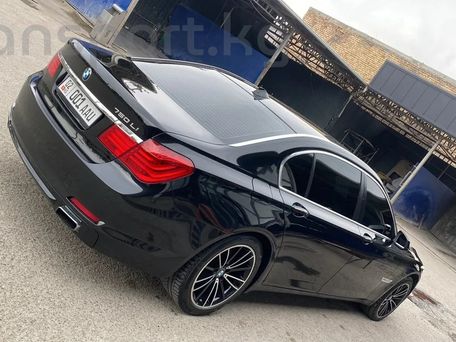 BMW 7 серии, 2011