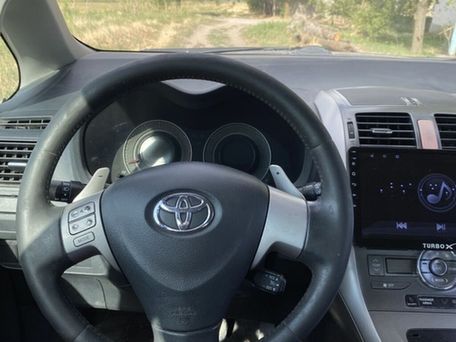 Toyota Auris, 2007