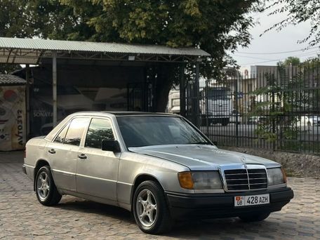 Mercedes-Benz W124, 1992 — сүрөт 16