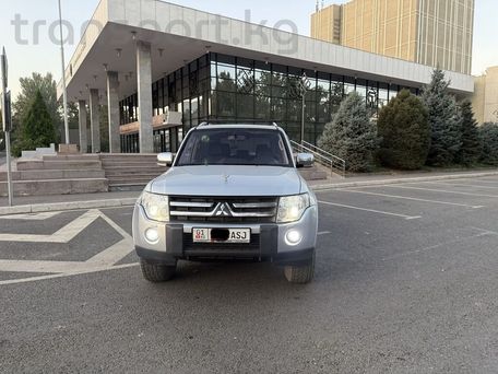 Mitsubishi Pajero, 2008 — 照片 1