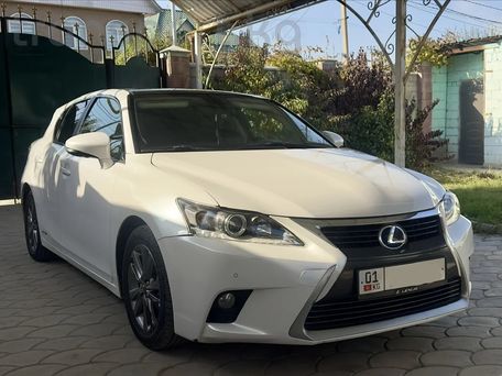 Lexus CT, 2014 — photo 3