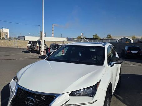 Lexus NX, 2016 — photo 1