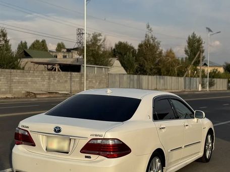 Toyota Crown, 2011 — photo 3