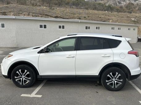 Toyota RAV4, 2018 — фото 10