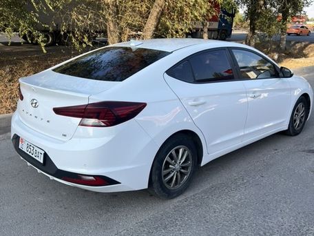 Hyundai Avante, 2019 — фото 13