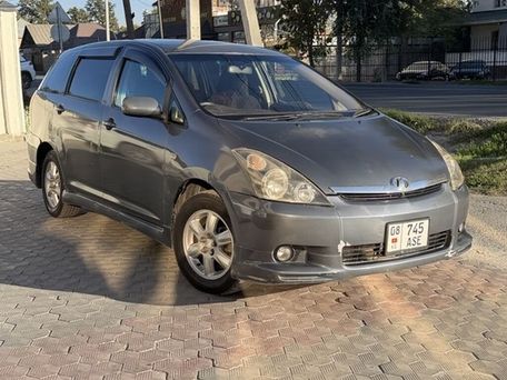 Toyota Wish, 2003 — сүрөт 2