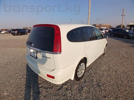 Honda Stream, 2000 — 照片 1