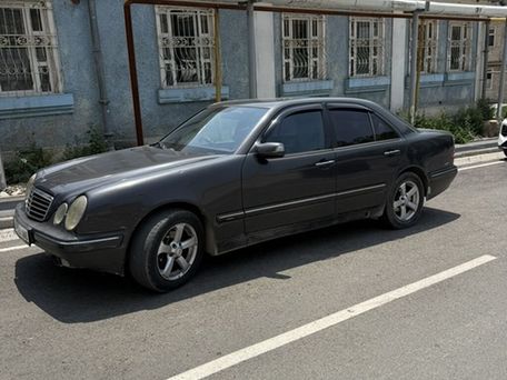 Mercedes-Benz E-Class, 2000 — photo 2
