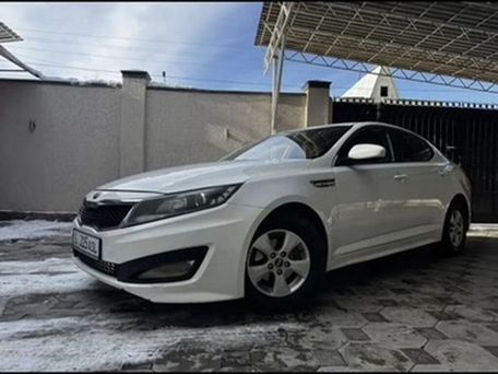 Kia Optima, 2011 — 照片 1