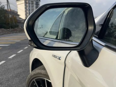 Toyota Camry, 2023 — photo 5