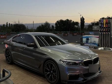 BMW 5 серии, 2016