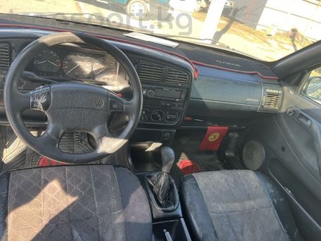 Volkswagen Passat, 1994 — photo 5