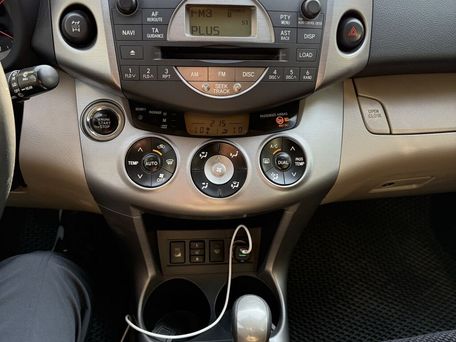 Toyota RAV4, 2007 — сүрөт 12