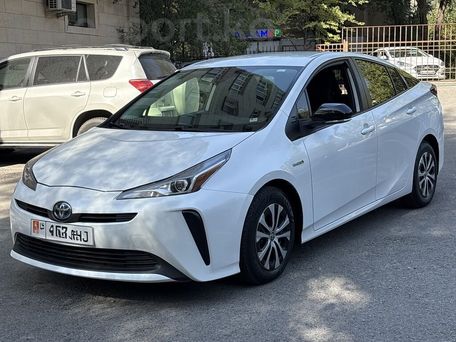 Toyota Prius, 2022 — фото 2