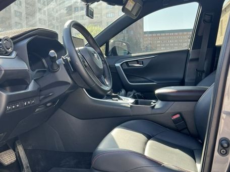 Toyota RAV4, 2025 — 照片 6
