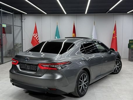 Toyota Camry, 2021 — 照片 1