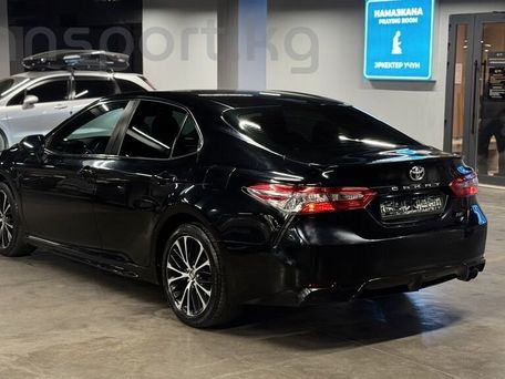 Toyota Camry, 2018 — 照片 6