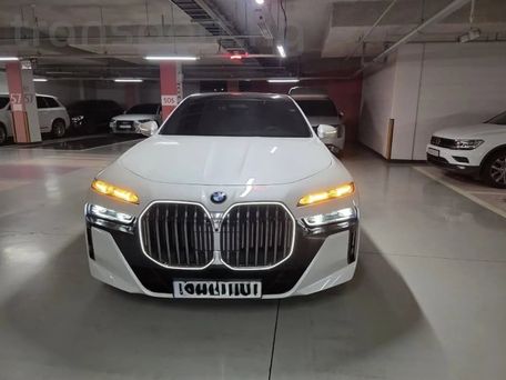 BMW 7 серии, 2023 — сүрөт 1