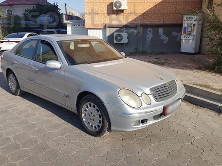 Mercedes-Benz E-Class, 2005 — photo 1