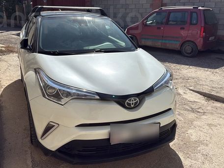 Toyota C-HR, 2018 — фото 1