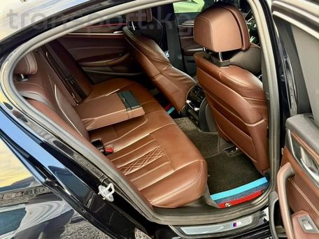 BMW 5 Series, 2019 — photo 6