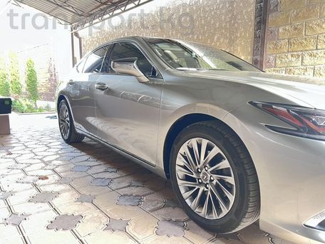 Lexus ES, 2019 — 照片 2