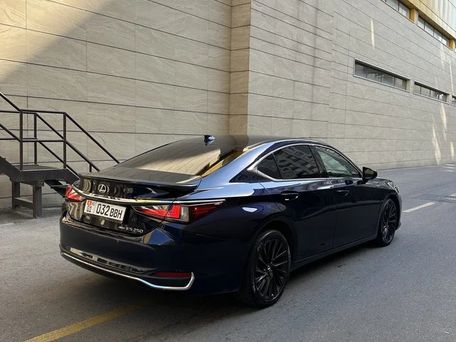 Lexus ES, 2020 — photo 3