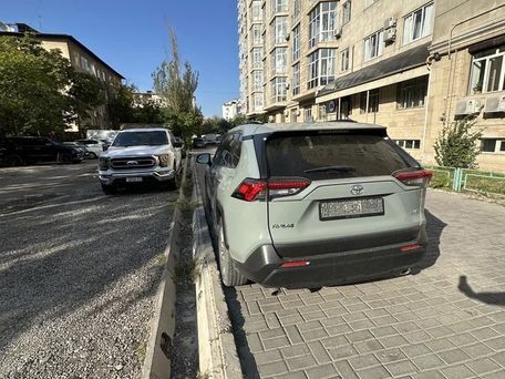 Toyota RAV4, 2018 — сүрөт 5