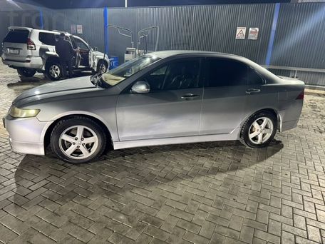 Honda Accord, 2004 — 照片 2