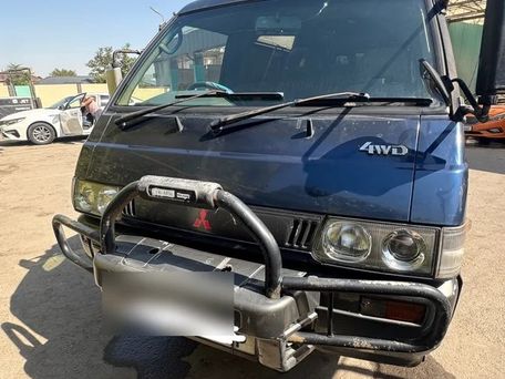 Mitsubishi Delica, 1993 — фото 1