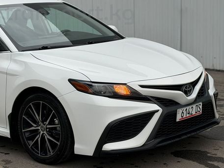 Toyota Camry, 2022 — фото 4