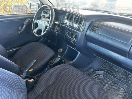 Volkswagen Vento, 1992 — 照片 6