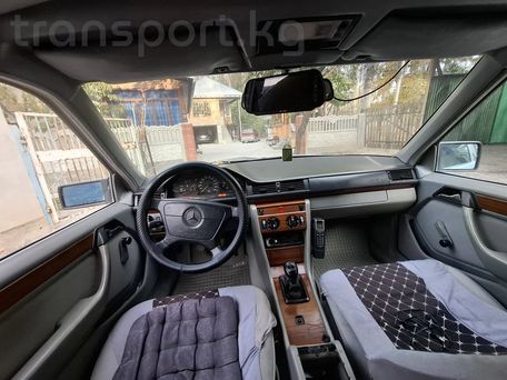 Mercedes-Benz E-Class, 1993 — 照片 7