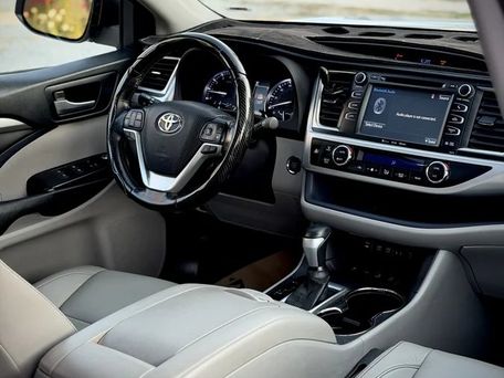 Toyota Highlander, 2018 — photo 8
