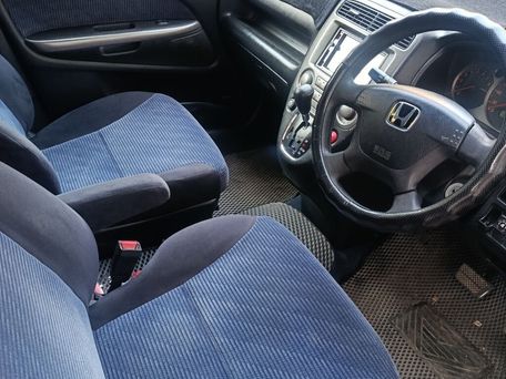 Honda Stream, 2003 — фото 3