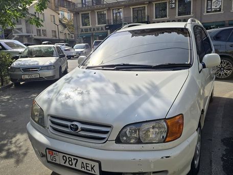Toyota Ipsum, 2000 — photo 1