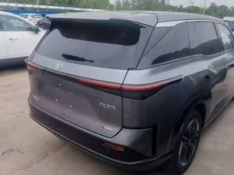 Toyota bZ3X, 2026 — 照片 1